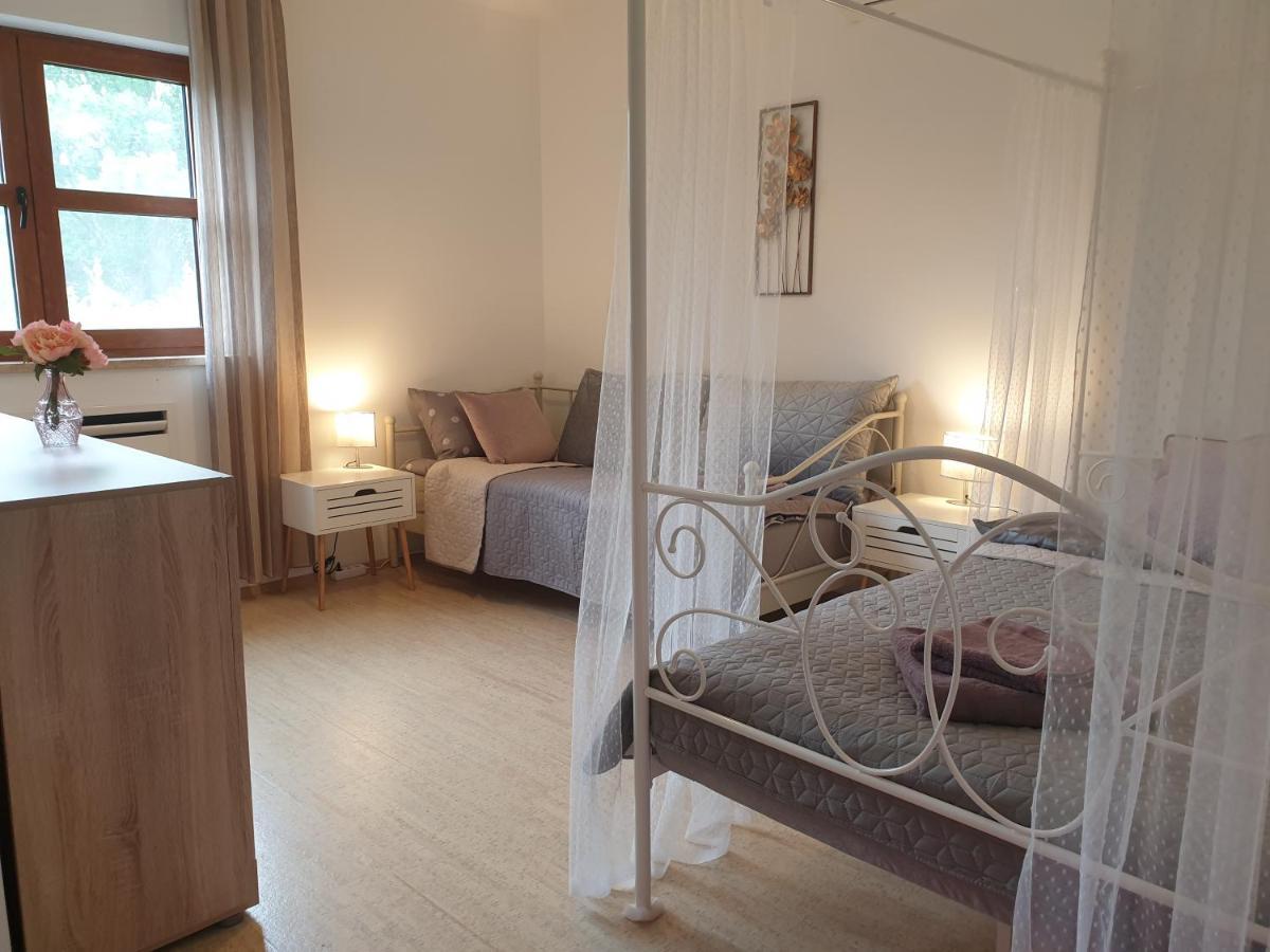 Villa Valeria Divsici Luaran gambar