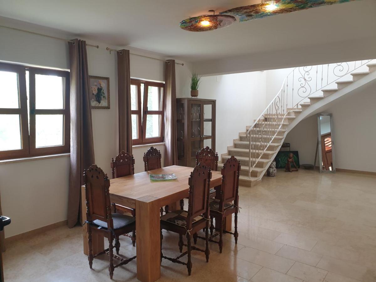 Villa Valeria Divsici Luaran gambar